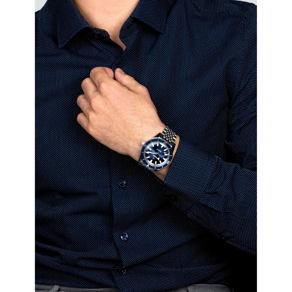 Rado Captain Cook Stainless Steel with Black High-Tech Ceramic Rotating Bezel Insert for Men R32505203