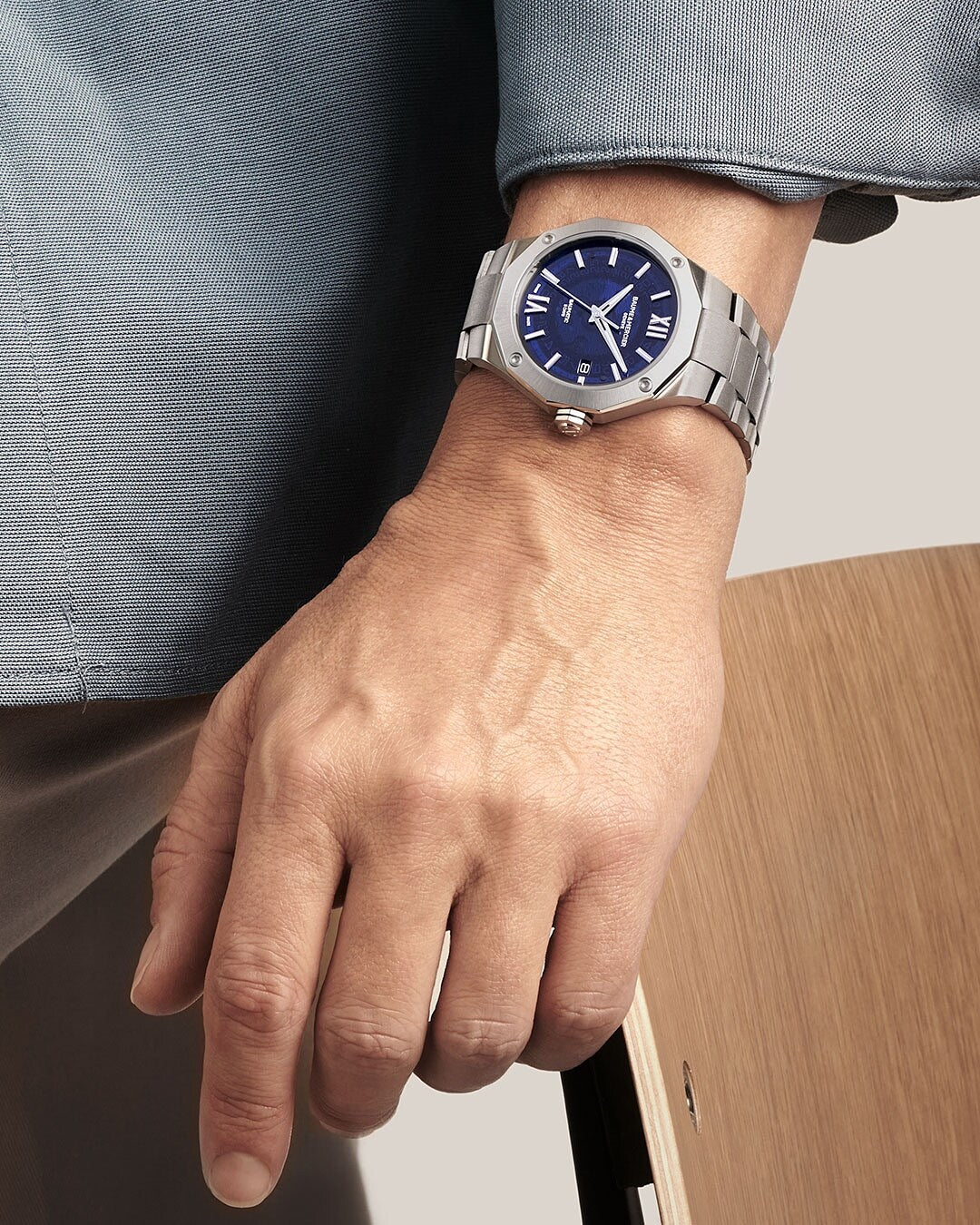 Riviera 10616