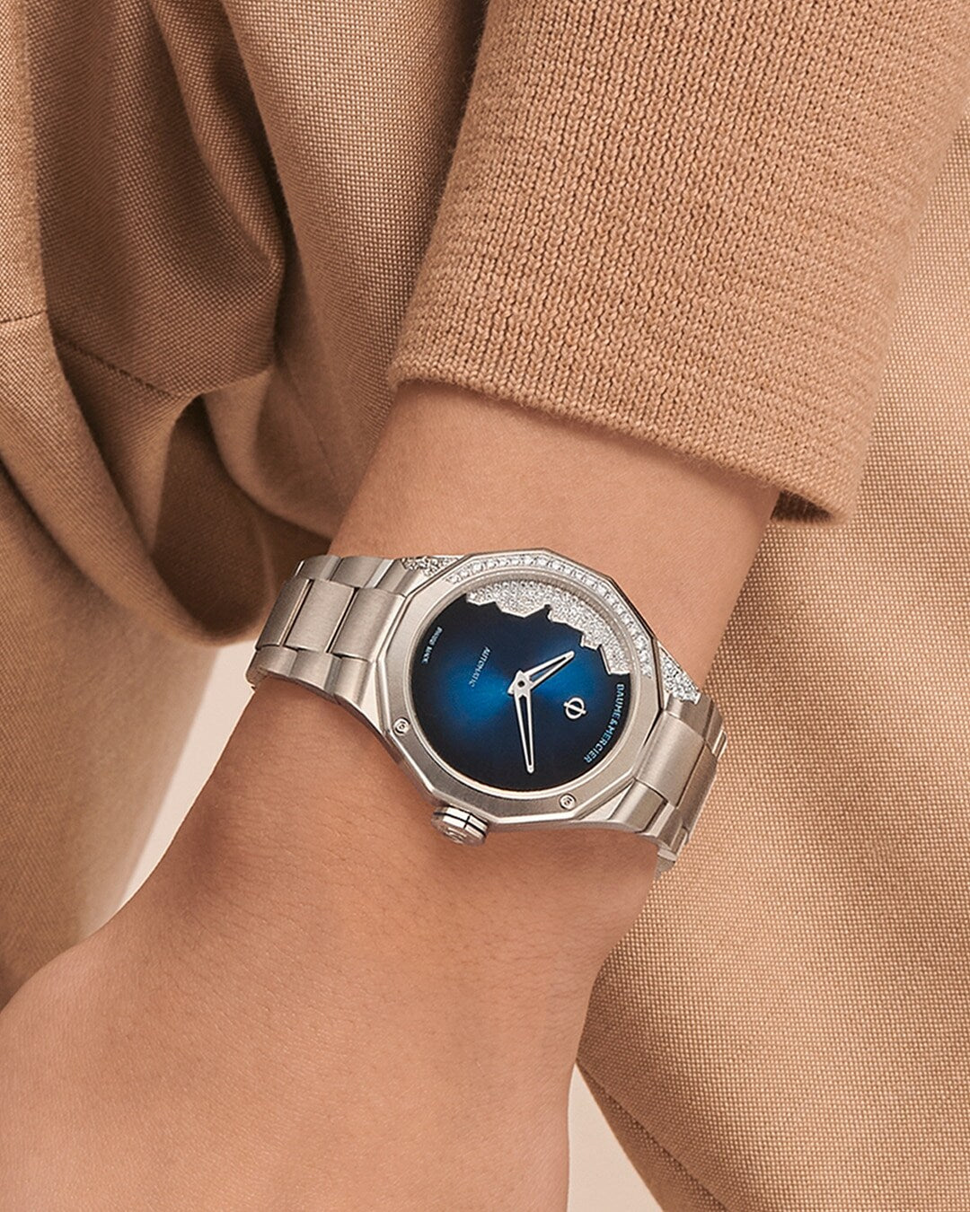Riviera 10677
