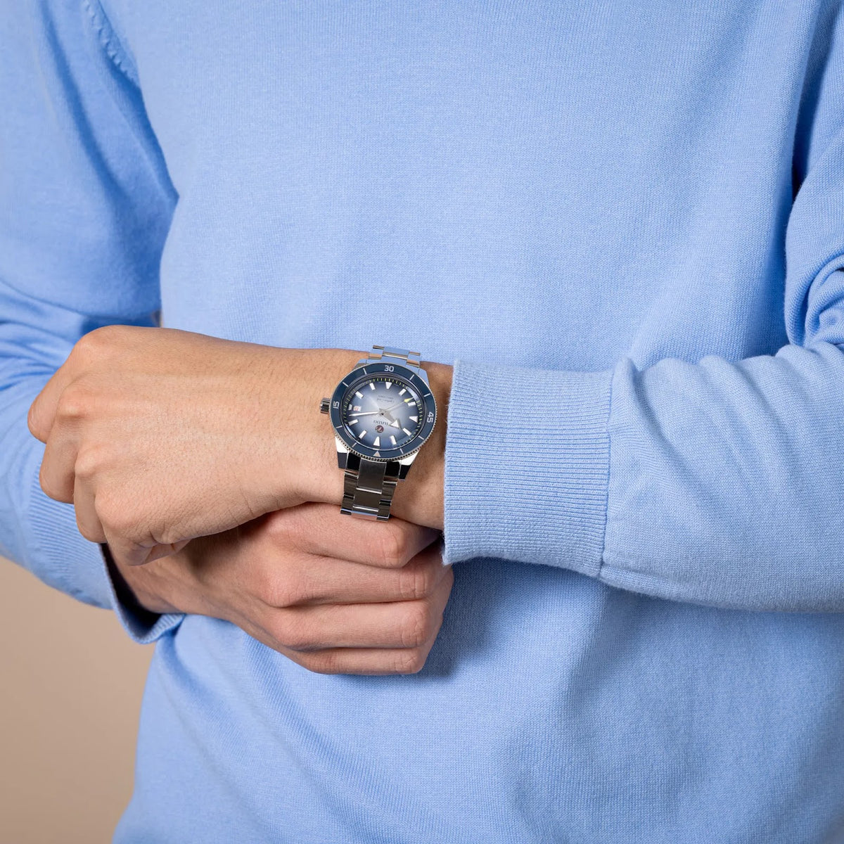 Rado Captain Cook Bronze Case with Blue High-Tech Ceramic Rotating Bezel Insert for Men R32154208