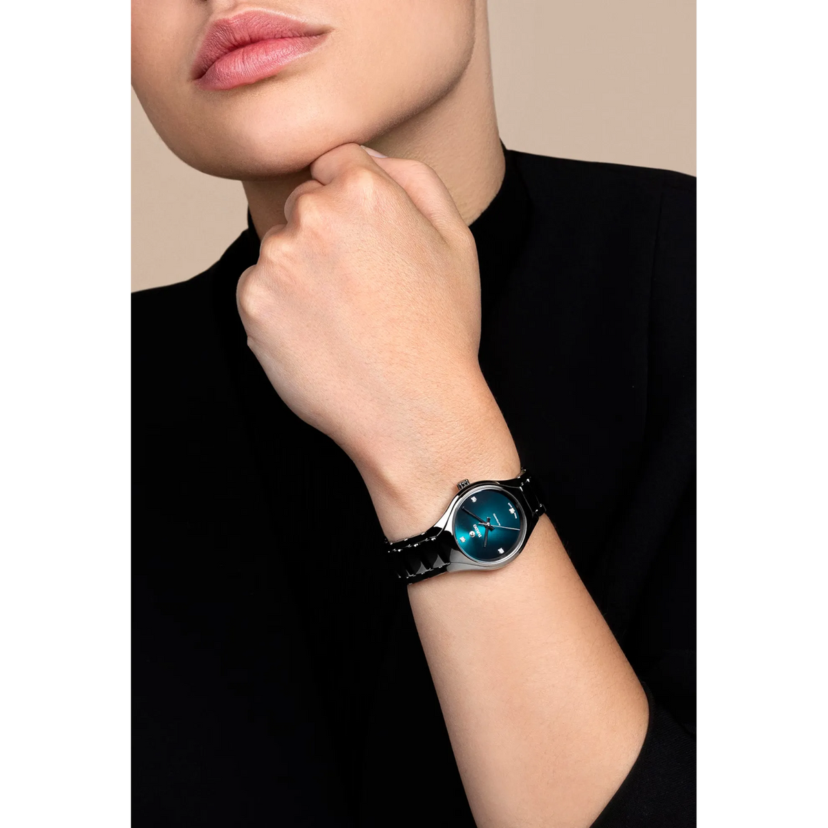 Rado True Round Plasma High-Tech Ceramic & Titanium for Women R27243742