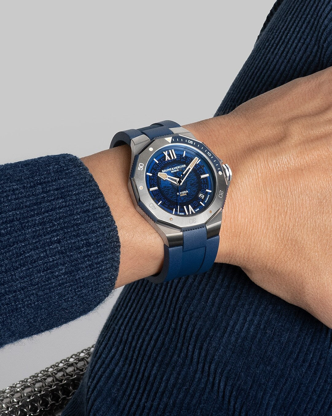 Riviera 10716