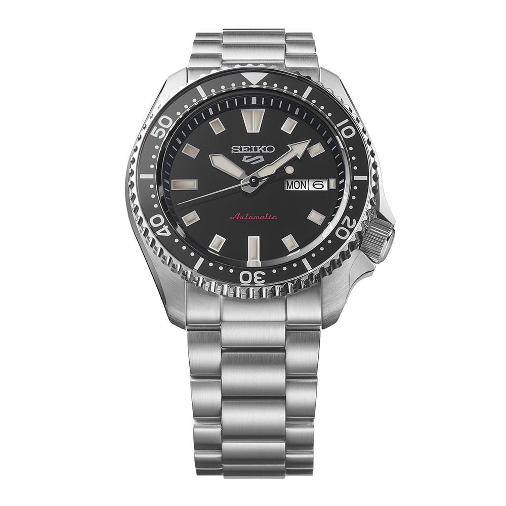 Seiko 5 Sports SKX Redux in Kuro Black