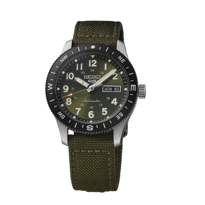 Seiko 5 Sports Stainless Steel for Men HDB008K1