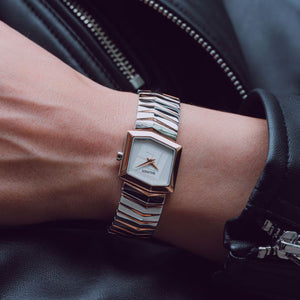 Balmain Taffetas | 22.50 x 23.50 mm