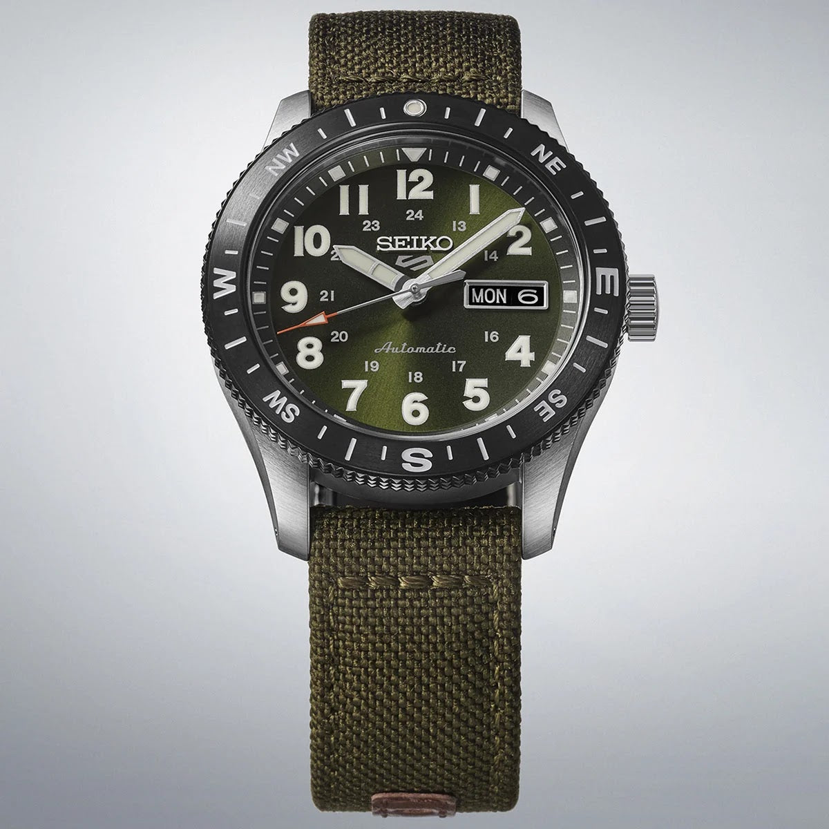 Seiko 5 Sports Stainless Steel for Men HDB008K1